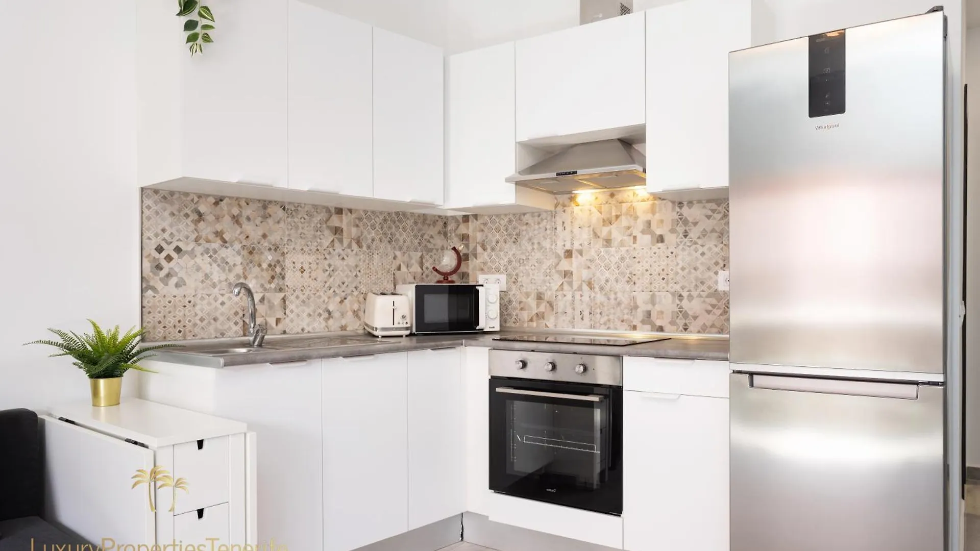 Casa Romania - Apartament Soare Armeñime